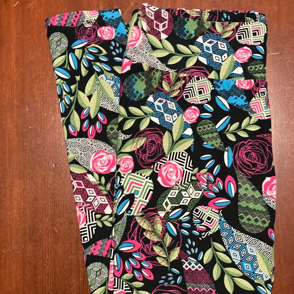 LuLaRoe TC Leggings V15